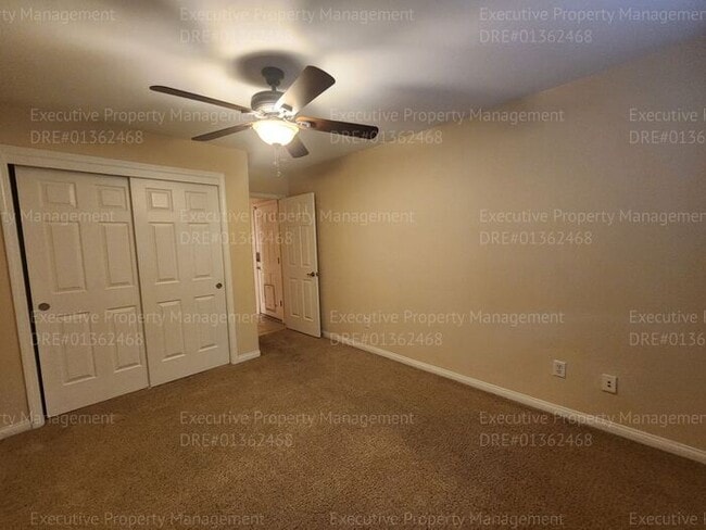 Building Photo - Spacious 4 bedroom 2 bathroom home located in the Ashton Falls community