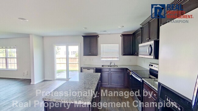 Building Photo - 433 Ginger Dr