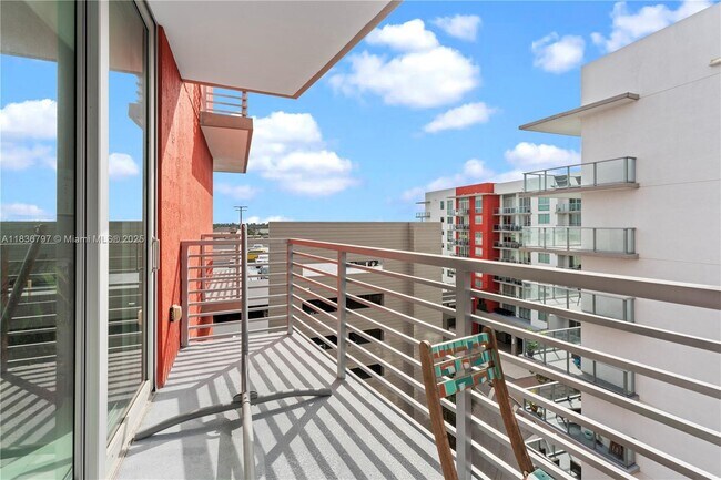 Building Photo - 7875 NW 107th Ave