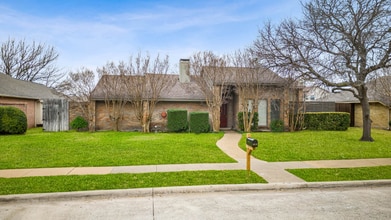 Building Photo - 2013 Stain Glass Dr