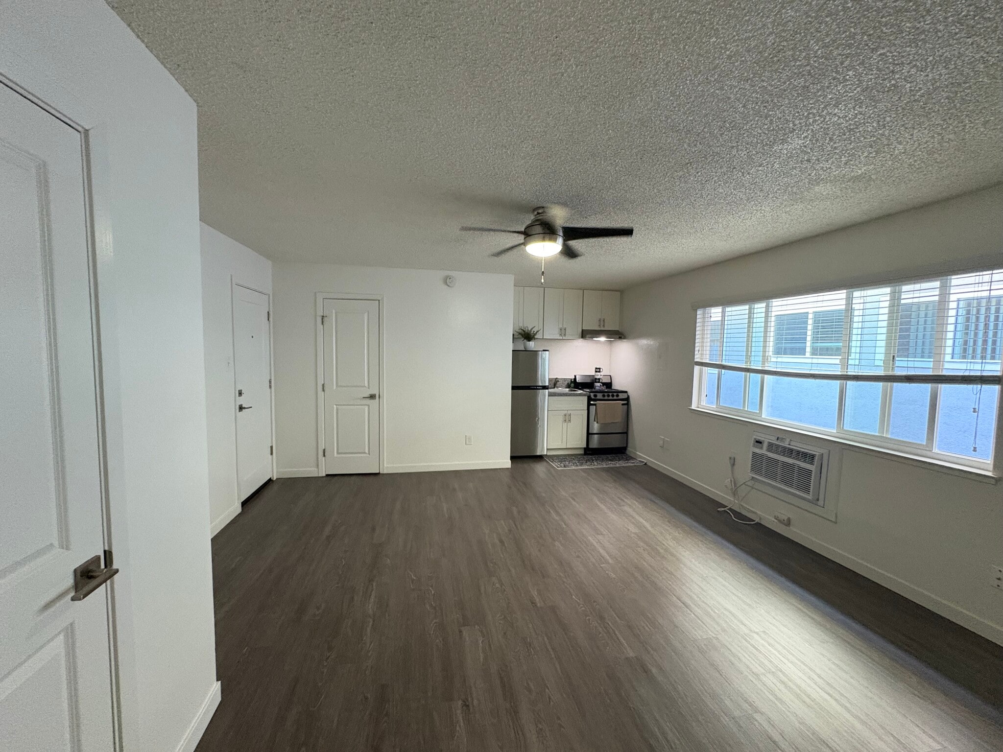 Building Photo - 1321 E St