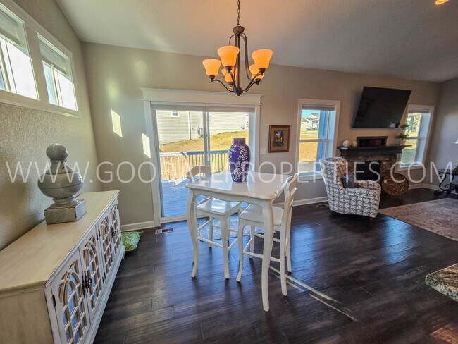 Building Photo - 3 Bed 3 Car Home in Adel with a 3-Car Garage