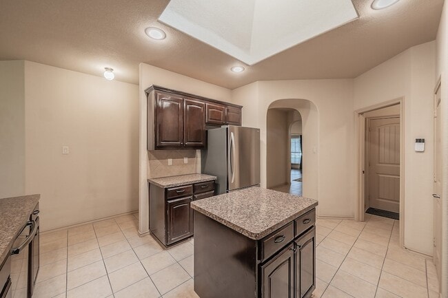 Building Photo - 12713 Diamond Peak Dr