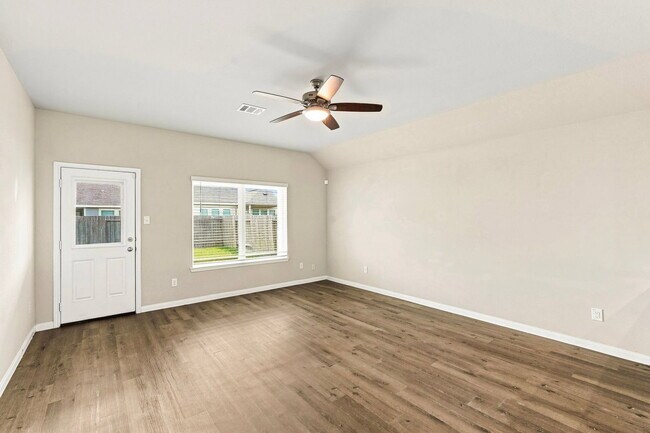 Building Photo - 5323 Brooklyn Rose Dr