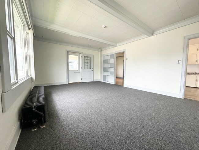 Building Photo - 1514 24th St