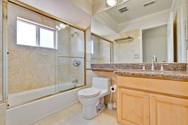Building Photo - Spacious 3-Bed Almaden Valley Home with Bo...