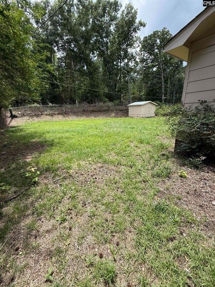 Building Photo - 9414 Puritan Rd
