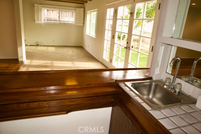 Building Photo - 422 Avenue E