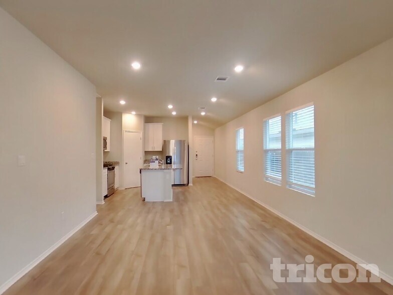 Building Photo - 5209 Sidesaddle Dr