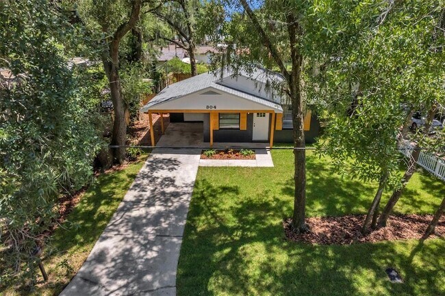 Building Photo - 304 W Idlewild Ave