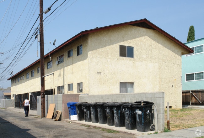 Building Photo - 3771 Vinton Ave