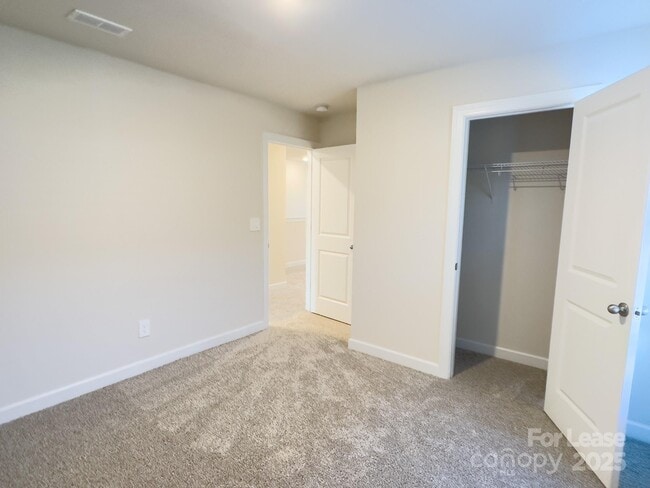 Building Photo - 211 Orson Oaks Ln