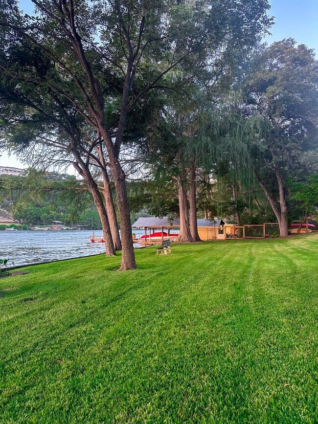 Building Photo - *** Lake Austin House * Waterfront * Lush 2 Acre Yard w/ Boat Dock * Pet Friendly * Fully Furnish...