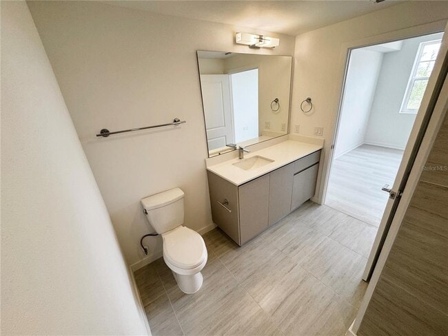 Building Photo - 5579 Millennia Park Dr