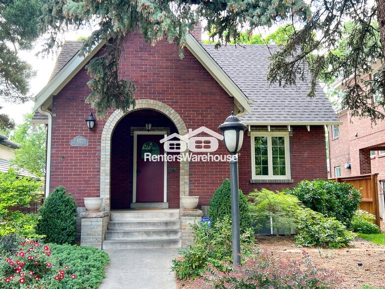 Primary Photo - 427 S Race St