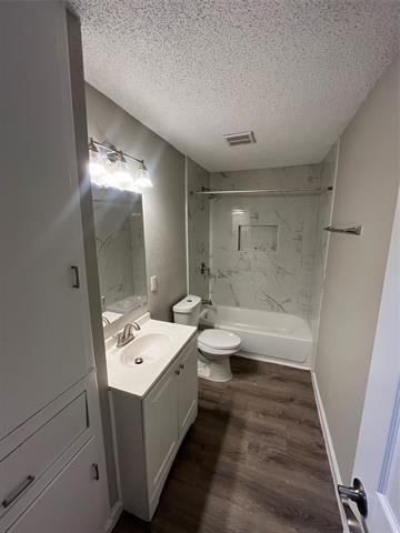 Building Photo - 9415 Musgrave Dr