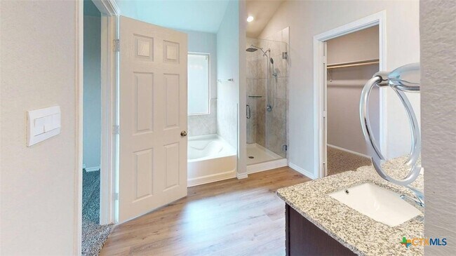 Building Photo - 1928 Rosson St