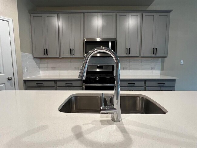 Building Photo - 1509 Deering Run