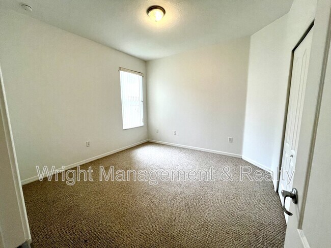 Building Photo - 15902 Cedar Elm Terrace