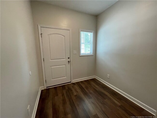 Building Photo - 703 Georgetown Cir