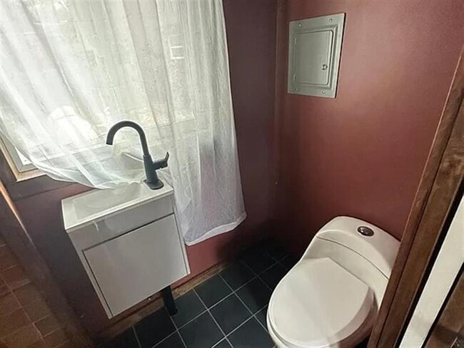 Building Photo - Tiny house living