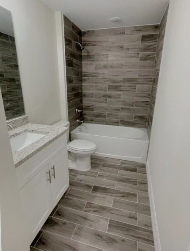 Building Photo - 2/2/1+DEN - GREAT LOCATION IN LEHIGH ACRES- BELL BLVD