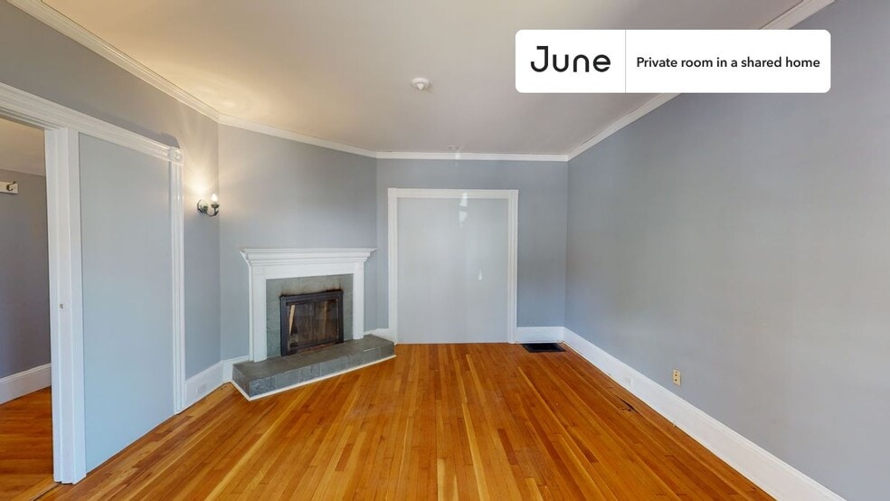 Building Photo - Room in Shared 7 bed/2 bath home in Allston