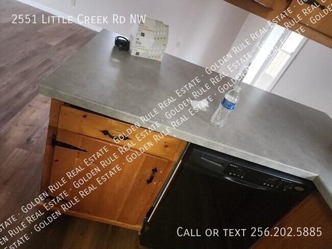 Building Photo - 2551 Little Creek Rd NW