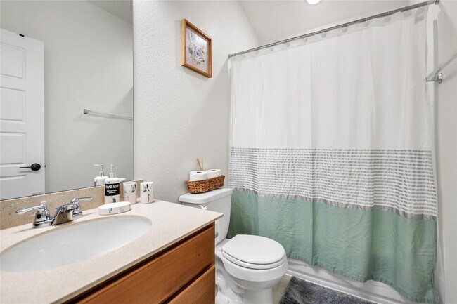 Building Photo - 12520 Anthology St