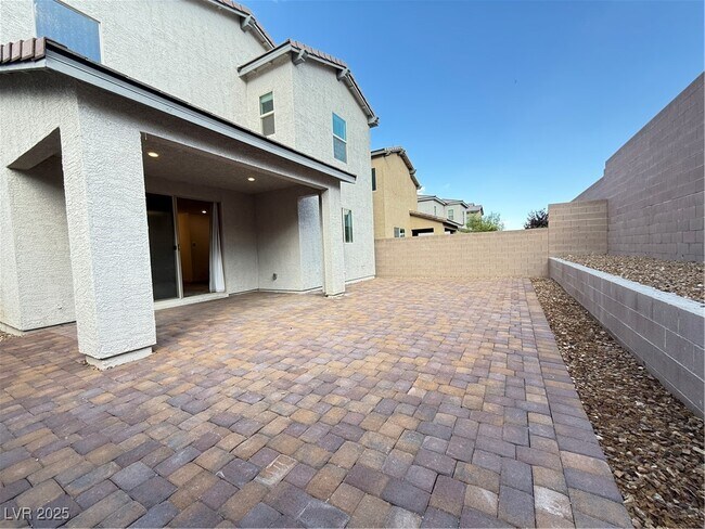 Building Photo - 2852 Amphion Ct