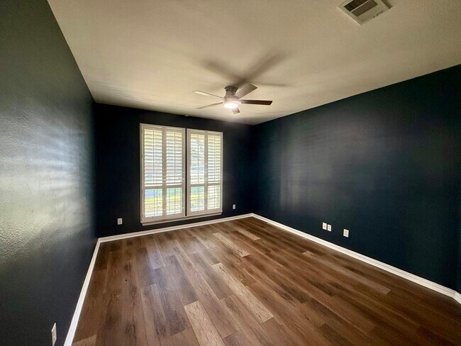 Building Photo - 3543 Nautical Dr