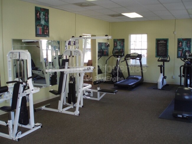 Building Photo - 5956 Westgate Dr