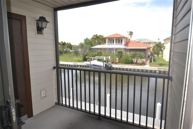 Building Photo - 329 Moorings Cove Dr