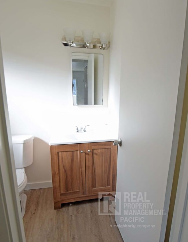 Building Photo - 2041 36th Ave