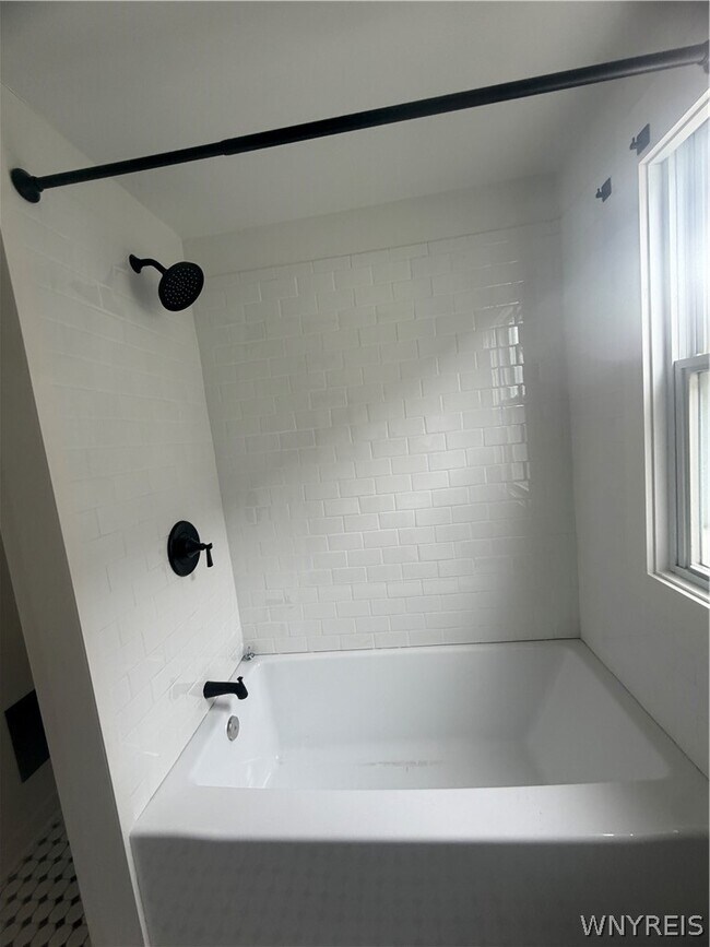 Building Photo - 73 Hedwig Ave