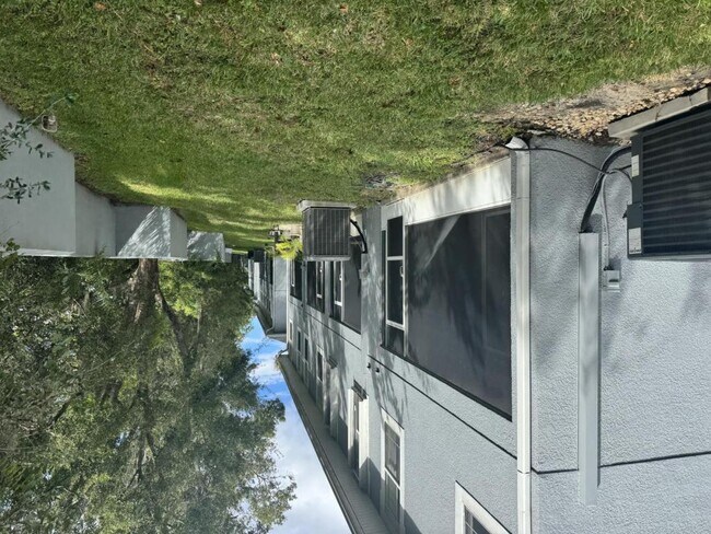 Building Photo - 6228 Parkside Meadow Dr
