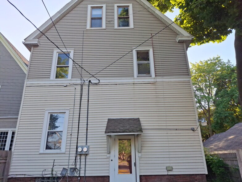Building Photo - 2819 N Cramer St