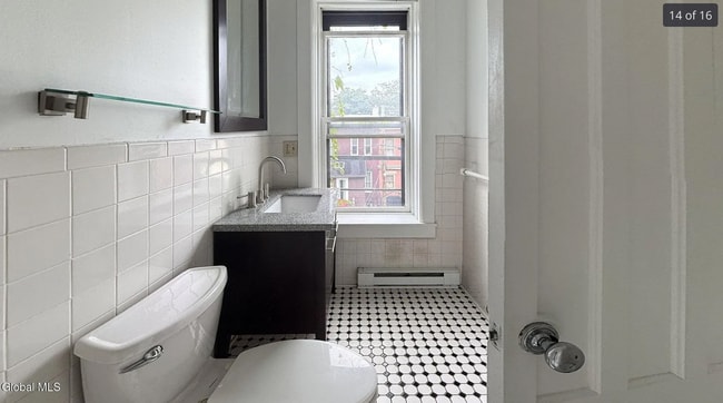 Building Photo - 285.5 Hudson Ave