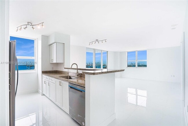 Building Photo - 90 Alton Rd