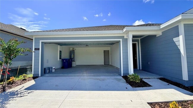 Building Photo - 615 ARTEMIS St