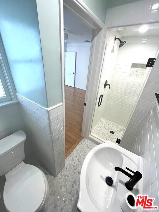 Building Photo - 958 N Vista St