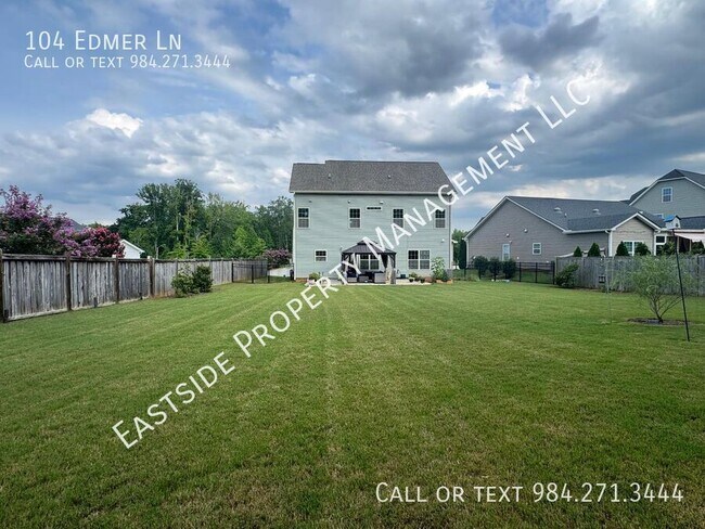 Building Photo - 104 Edmer Ln