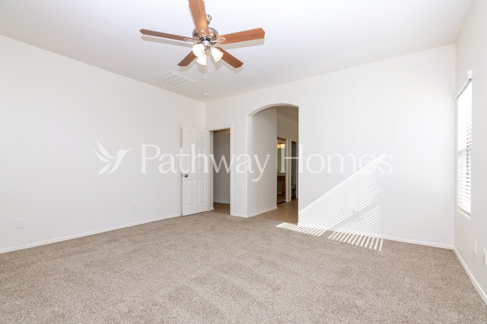 Building Photo - 13843 W Watson Ln