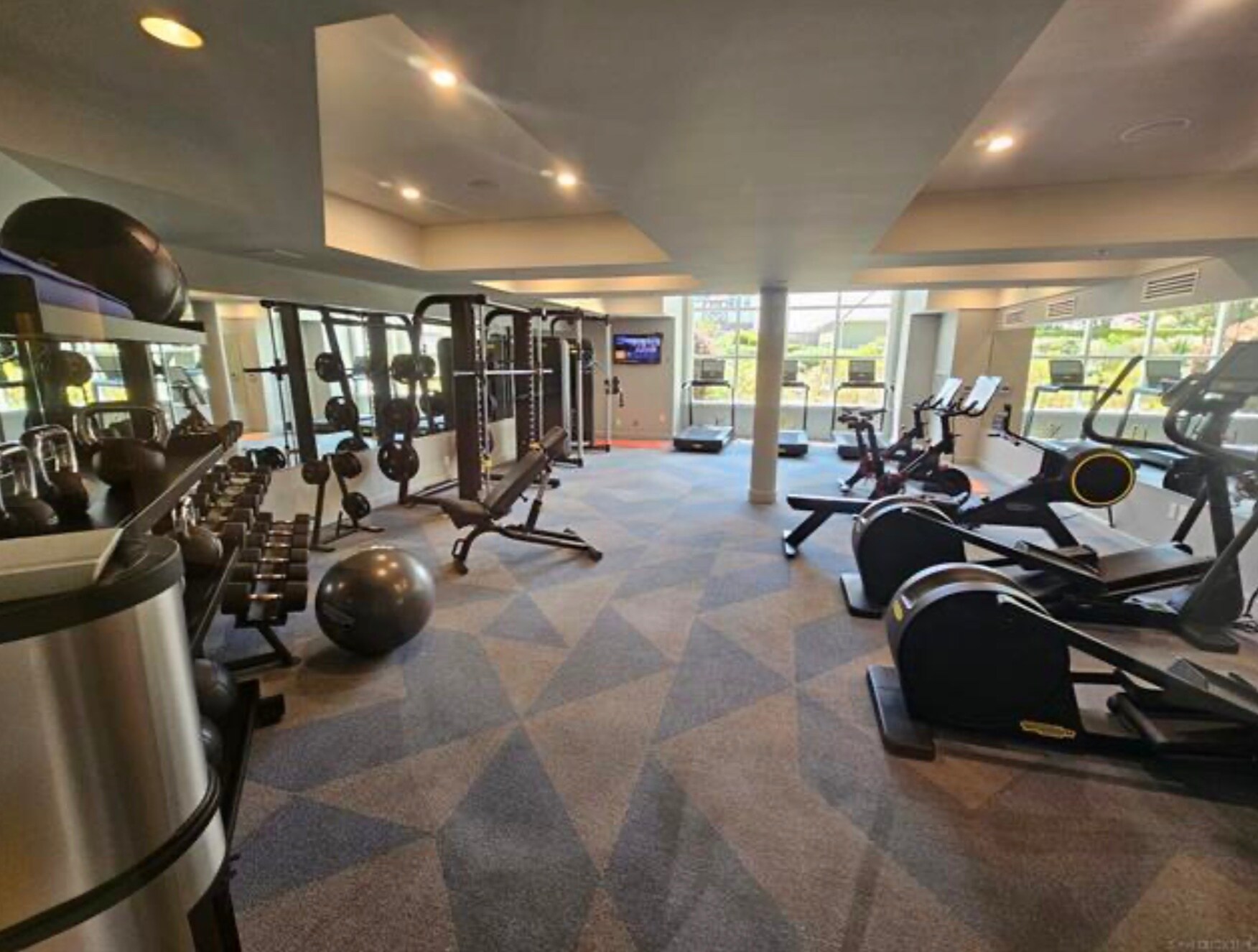 Building Photo - 1562 Camino Del Mar