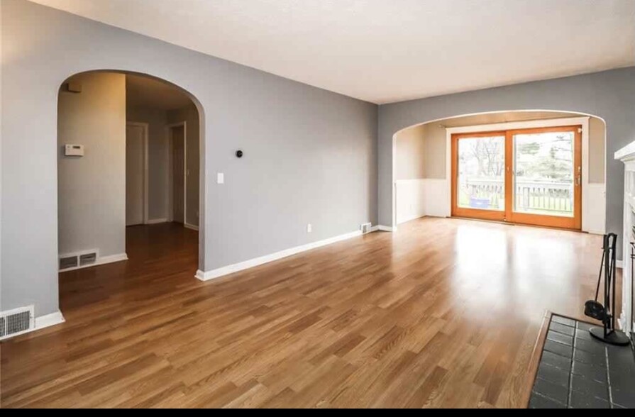 Building Photo - 43 W Craig Hill Dr