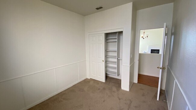 Building Photo - Rio Vista Single Story Home Available for Rent