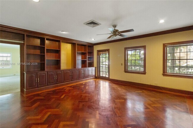 Building Photo - 700 Coral Way