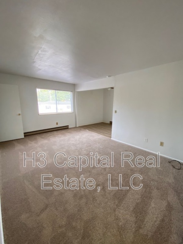 Building Photo - 420 Joseph Dr