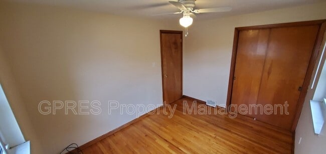 Building Photo - 5706-5708 Poketa Rd.