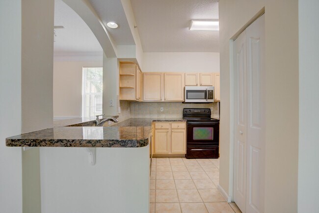 Building Photo - 224 Murcia Dr
